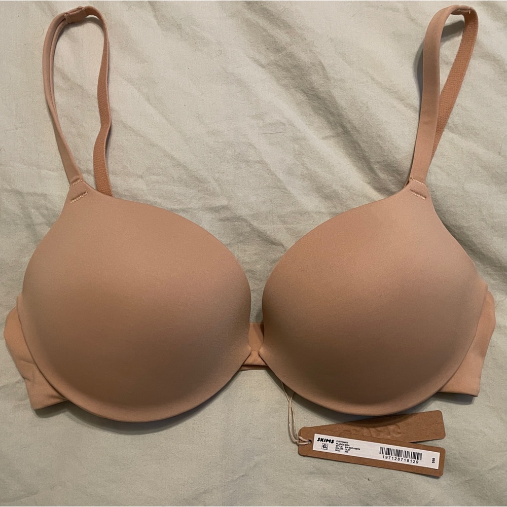 SKIMS Custom Fit Push Up Bra